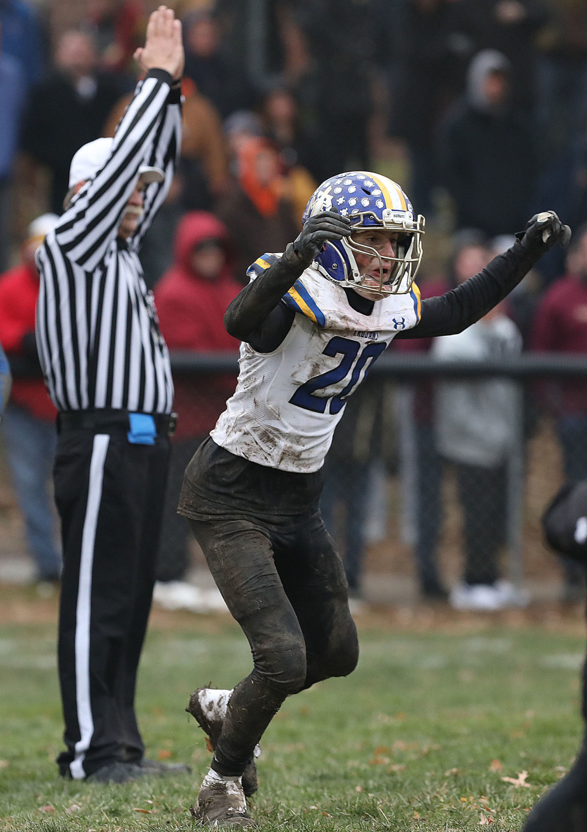 Maroa Forsyth vs St Teresa football 5 11.17.18.jpg